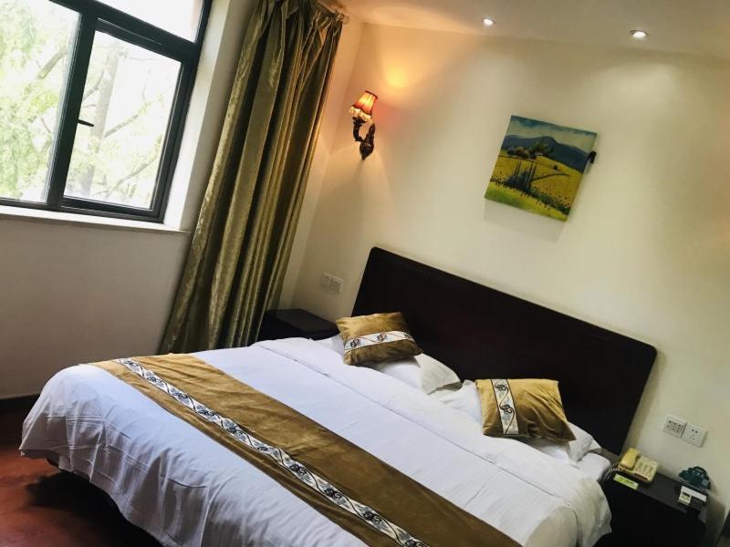 Hotel Greentree Alliance Minhang Jiaotong 3*