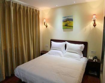 Greentree Alliance Minhang Jiaotong Hotel 3*