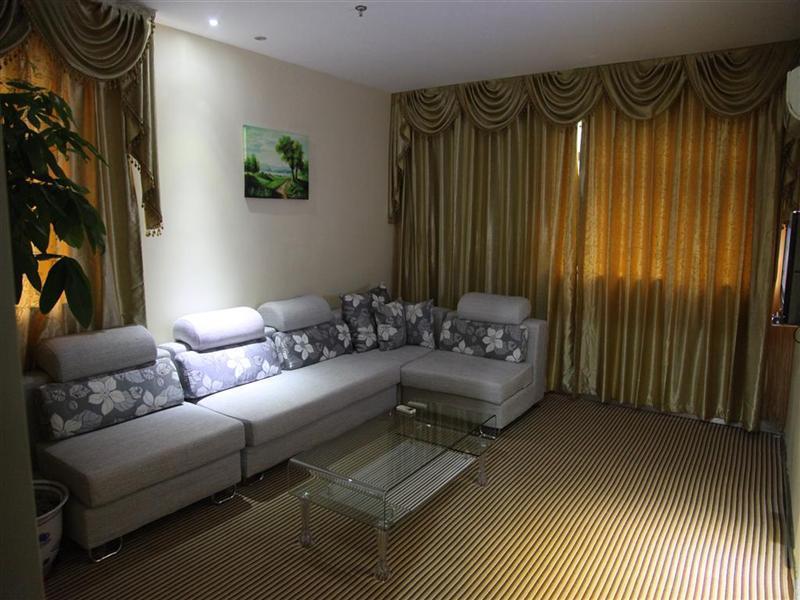 Greentree Alliance Minhang Jiaotong Hotel 3*
